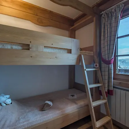 Apartamento Superbe Duplex 100m² au cœur de Courchevel 1850, à 50m des pistes, 3 chambres, tout confort - FR-1-575-146 *